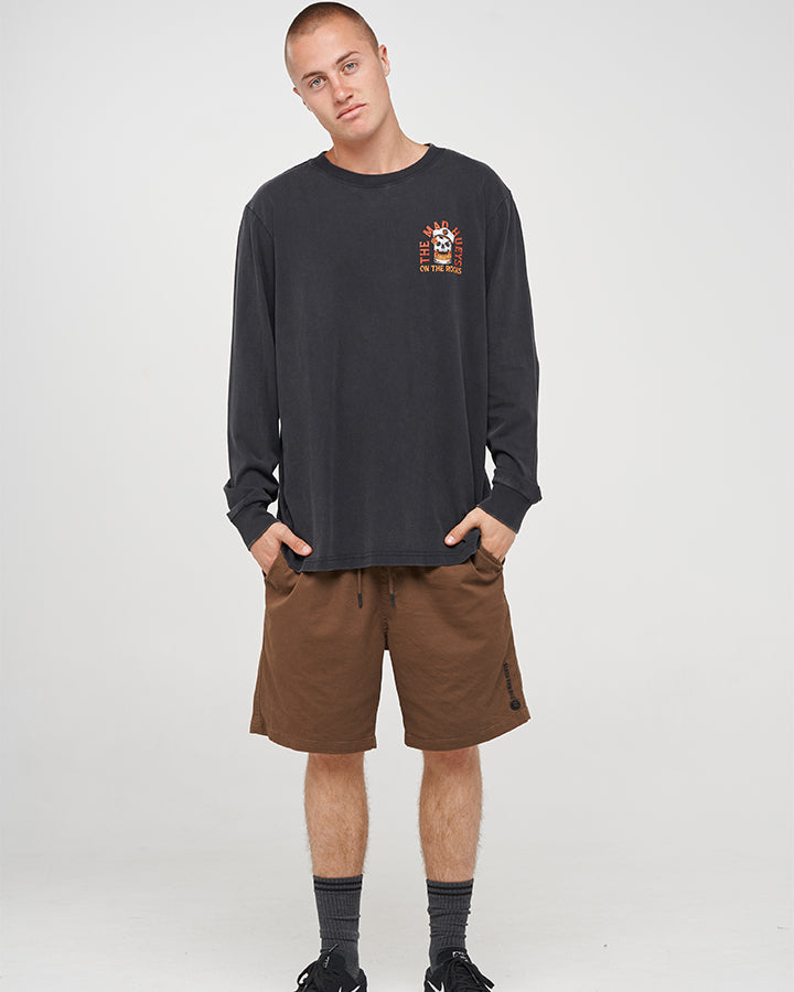 On The Rocks Skull Sailor Fish - đánh giá và giá Streetwear Brand Vintage